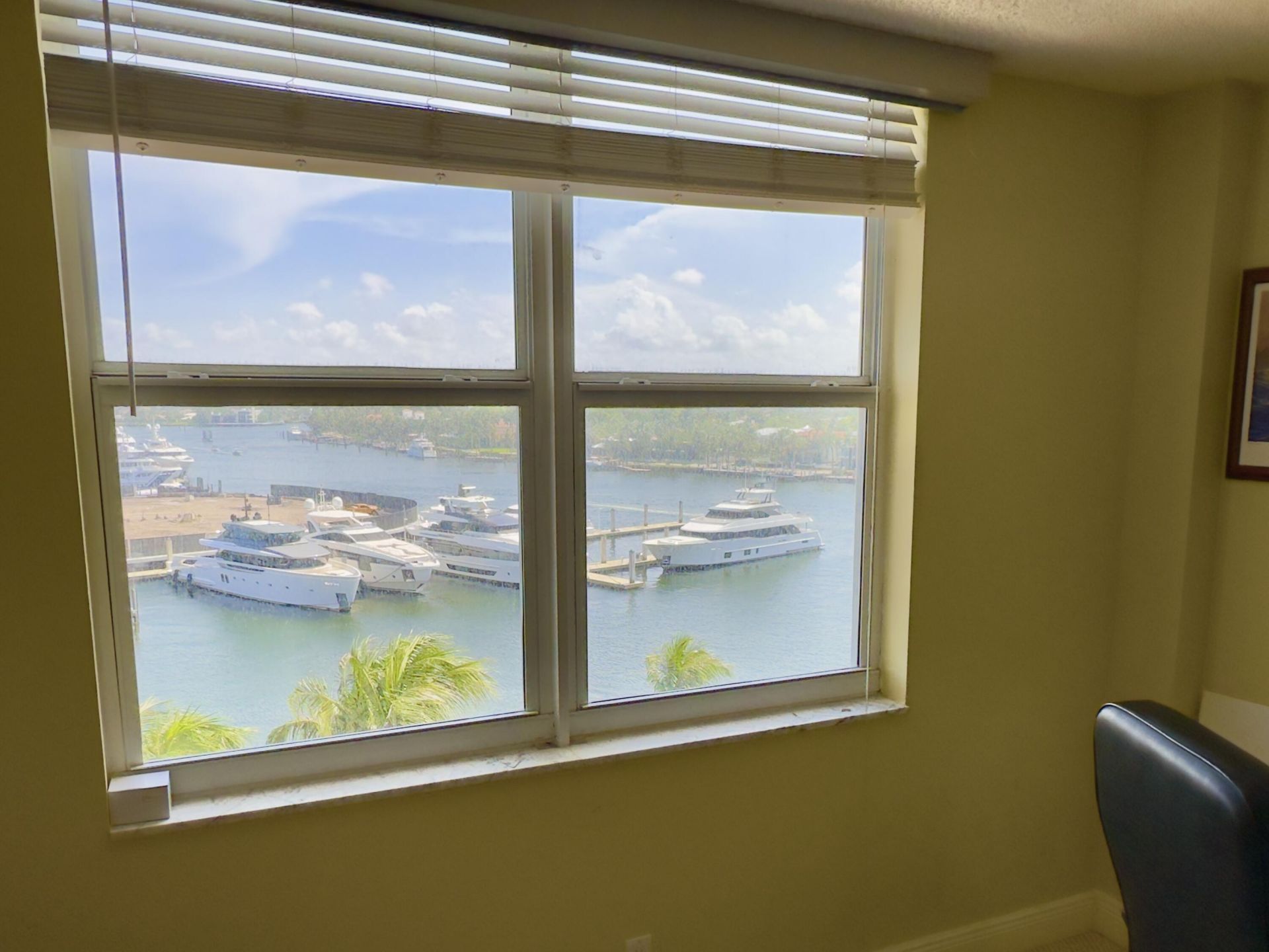 1 Las Olas Circle, Unit 610, Fort Lauderdale, FL 33316 Photo