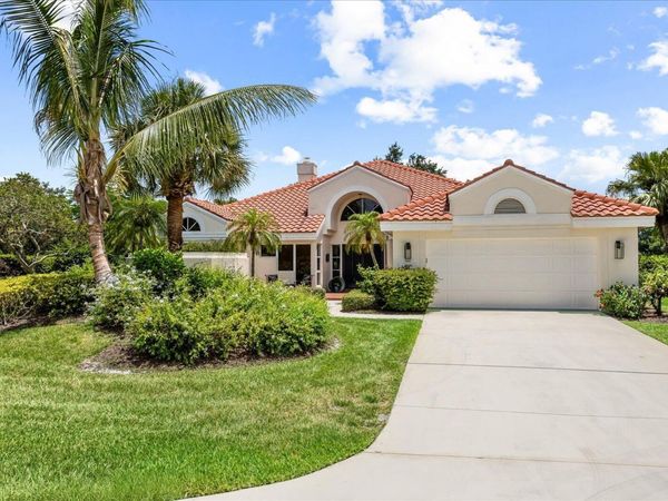 2001 NW Laurel Oak Lane, Palm City, FL 34990