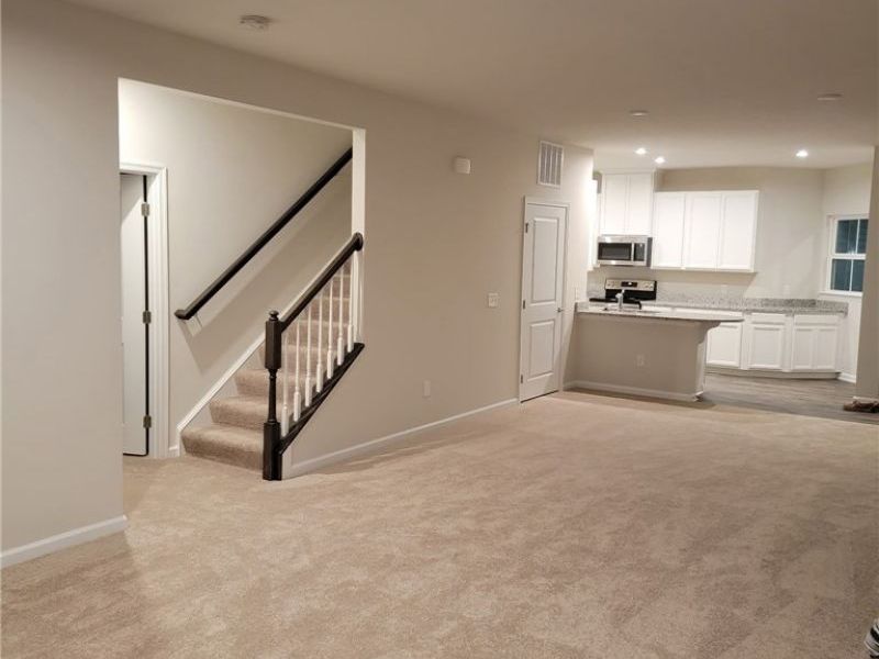 1635 Springer Court, Akron, OH 44313 Photo 3