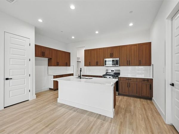 3445 Sanjeev Drive, Irving, TX 75060