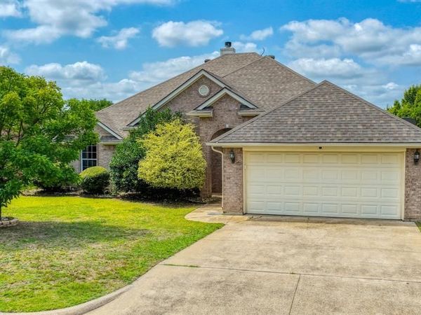 116 Clyde Drive, Aledo, TX 76008