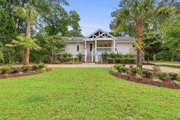366 Lakeshore Dr. photo 4