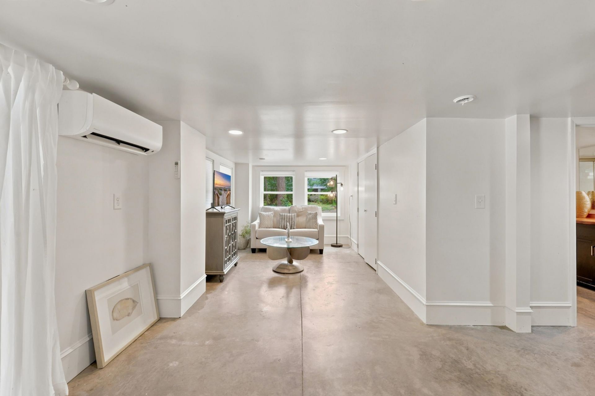 366 Lakeshore Dr. Photo 24