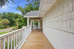 366 Lakeshore Dr. photo 4