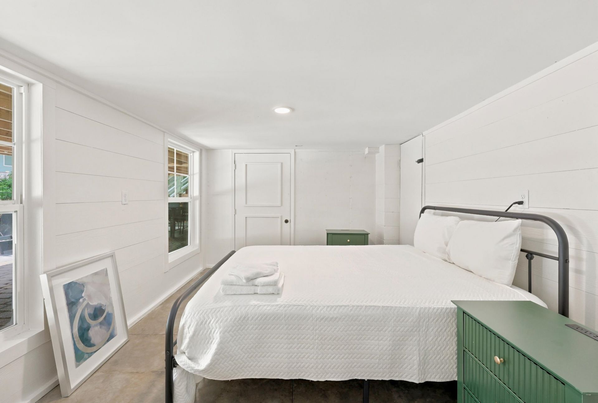 366 Lakeshore Dr. Photo 34