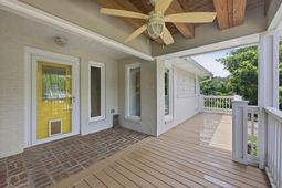 366 Lakeshore Dr. photo 4