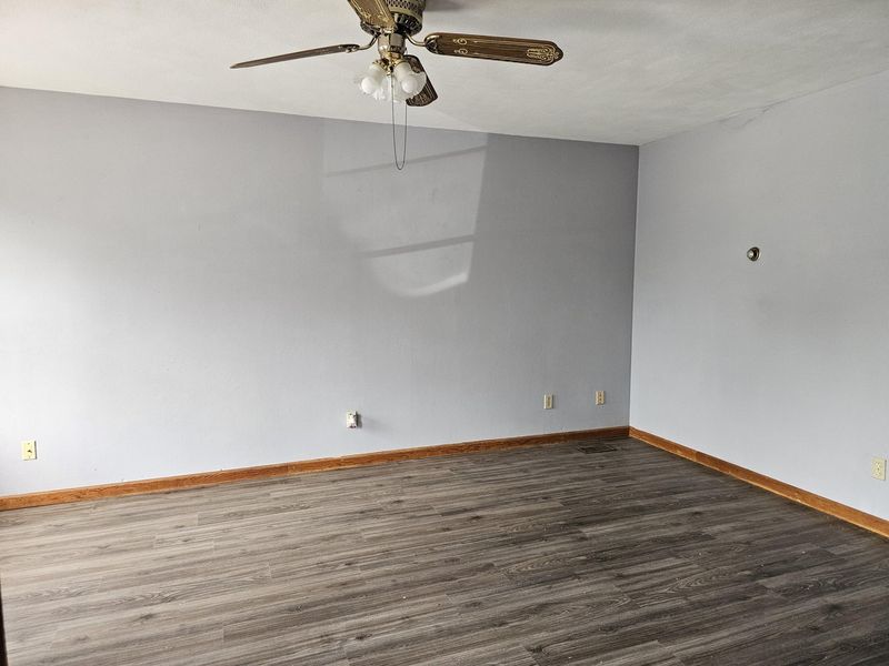 130 N High Street, Bradford, OH 45308 Photo 8