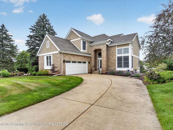 6190 W Golfridge Drive, East Lansing, MI 48823