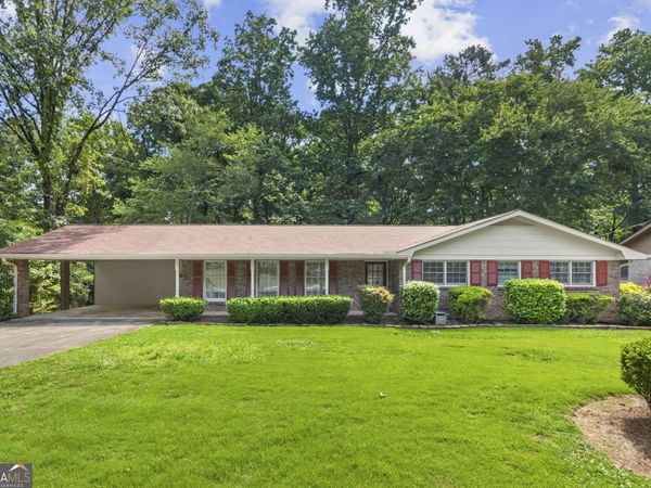 708 Rollingwood Drive, Stone Mountain, GA 30087