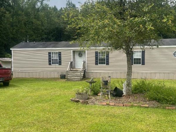 5956 Perryman Lane, Osyka, MS 39657