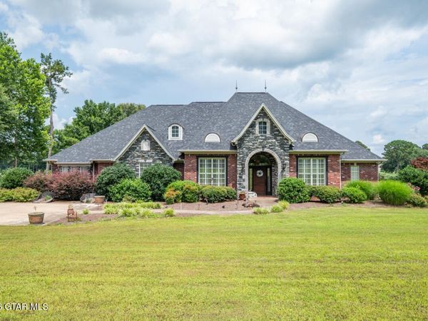 1746 S Montgomery Street, Starkville, MS 39759
