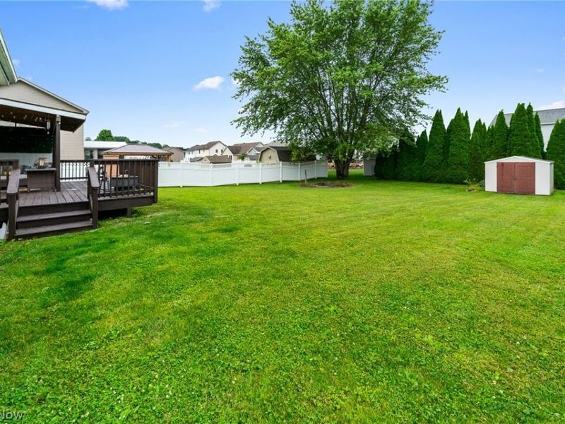10460 Carrie Drive, New Middletown, OH 44442 Photo 26