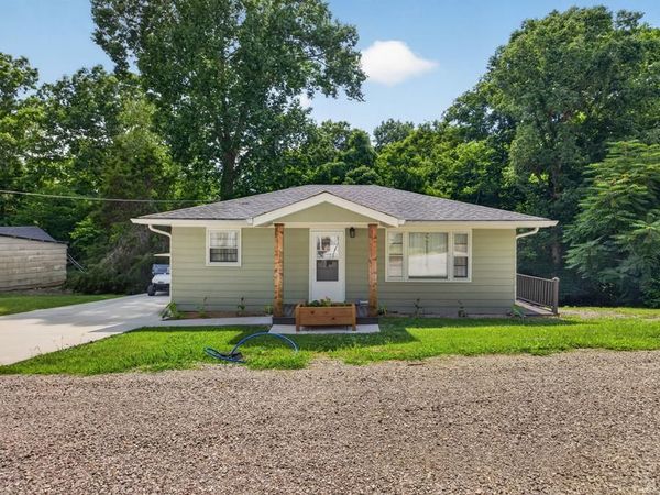 94 Cummins Ct, Celina, TN 38551