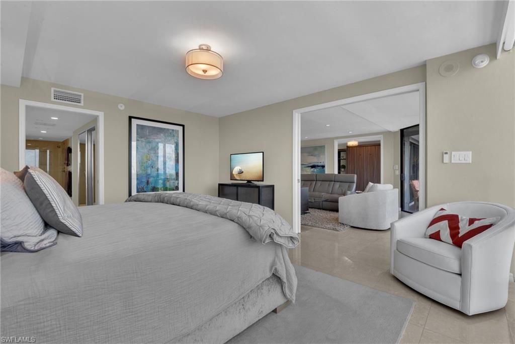 4751 Gulf Shore Blvd N, Unit 3, Naples, FL 34103 Photo