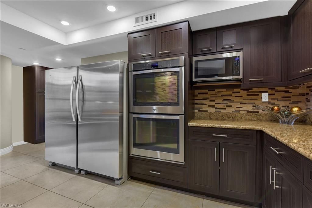4751 Gulf Shore Blvd N, Unit 3, Naples, FL 34103 Photo