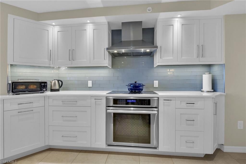 4751 Gulf Shore Blvd N, Unit 3, Naples, FL 34103 Photo