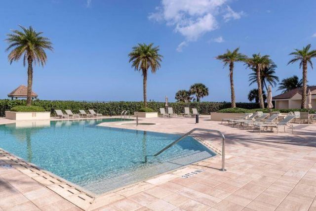 570 Ocean Drive, Unit 601, Juno Beach, FL 33408 Photo