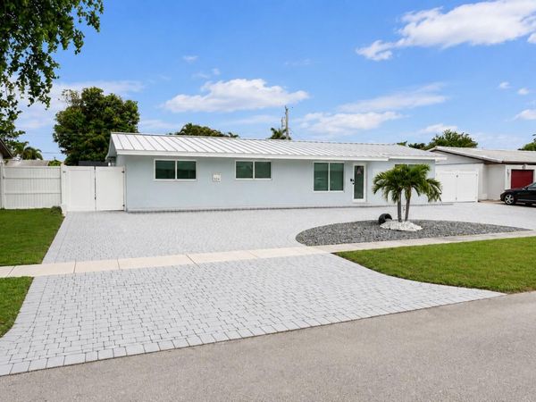 1316 SE 3rd Avenue, Deerfield Beach, FL 33441