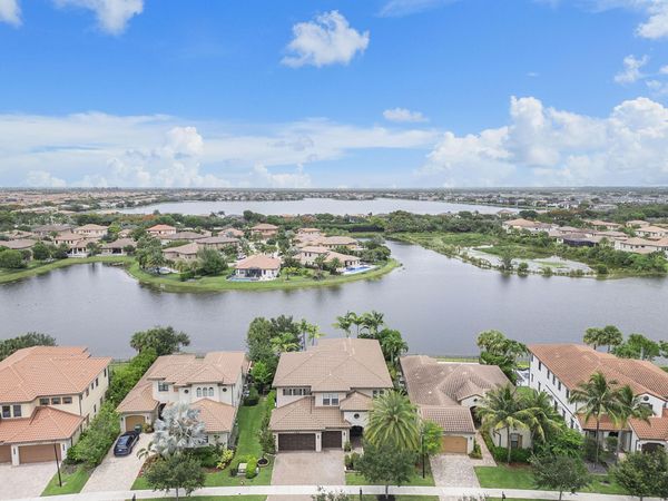 11525 NW 81st Place, Parkland, FL 33076