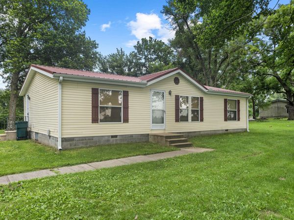 18509 S 1600 Road , Nevada, MO 64772