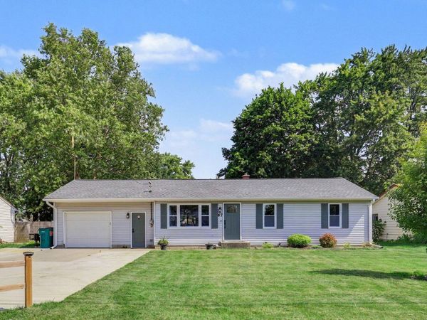 67 Gaines Street SE, Grand Rapids, MI 49548