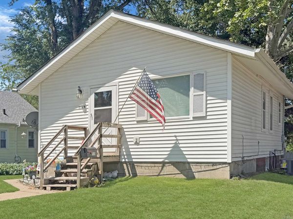 1119 S Helen, Sioux City, IA 51105