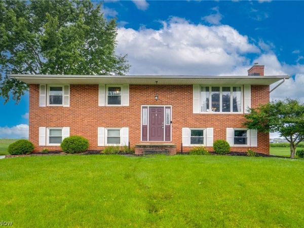 7363 Paxton Street NE, Canton, OH 44721