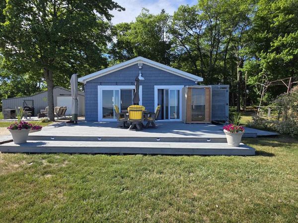 3804 Michigan Avenue E, Au Gres, MI 48703