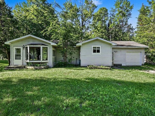 7579 Hillsdale Drive, Hale, MI 48739