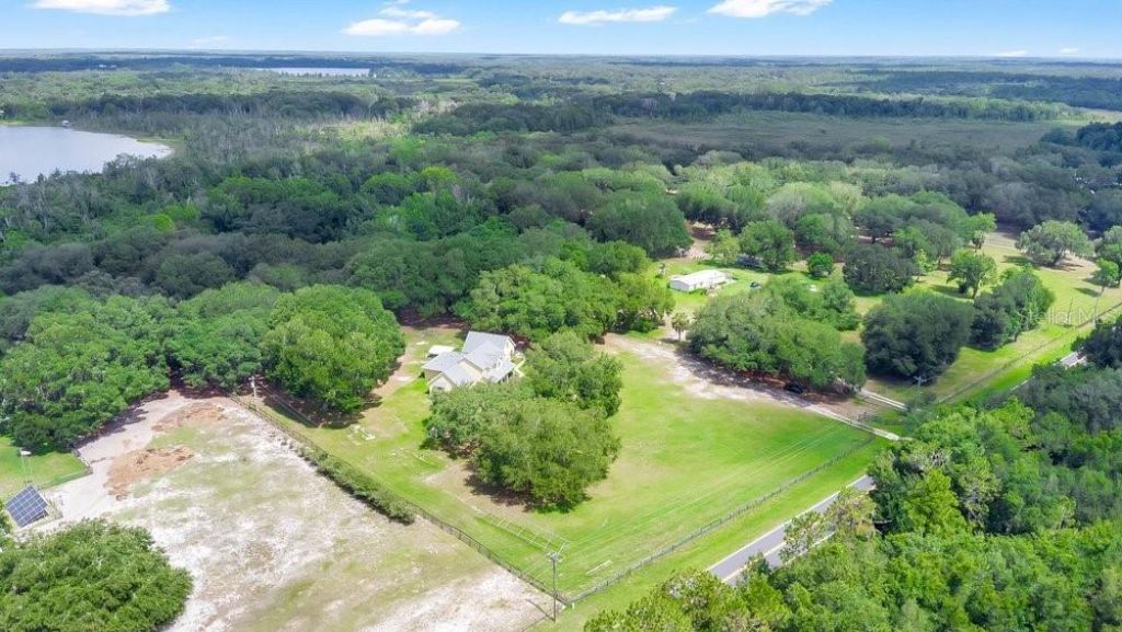 3700 SE 183rd Avenue Road , Ocklawaha, FL 32179 Photo