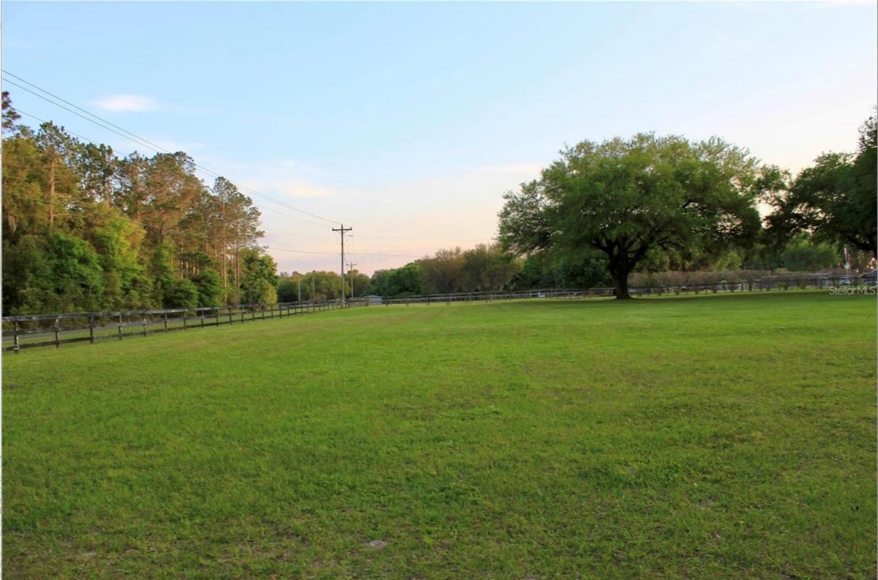 3700 SE 183rd Avenue Road , Ocklawaha, FL 32179 Photo