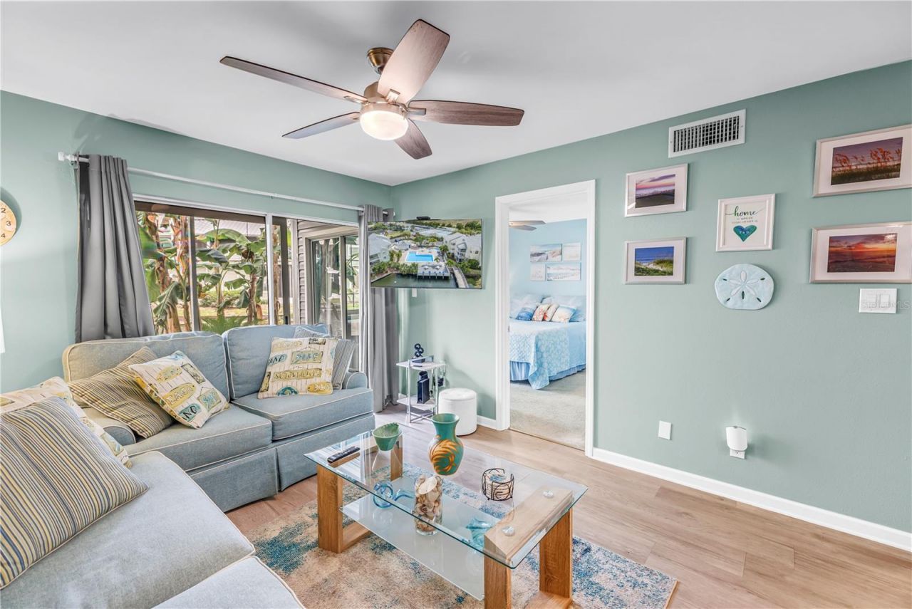6924 Stones Throw Circle N, Unit 8103, Saint Petersburg, FL 33710 Photo