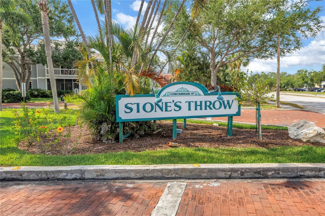 6924 Stones Throw Circle N, Unit 8103, Saint Petersburg, FL 33710 Photo