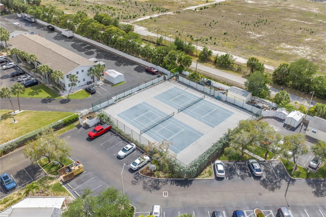 6924 Stones Throw Circle N, Unit 8103, Saint Petersburg, FL 33710 Photo