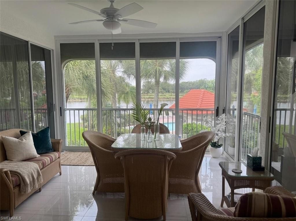 562 Laguna Royale Blvd, Unit 604, Naples, FL 34119 Photo