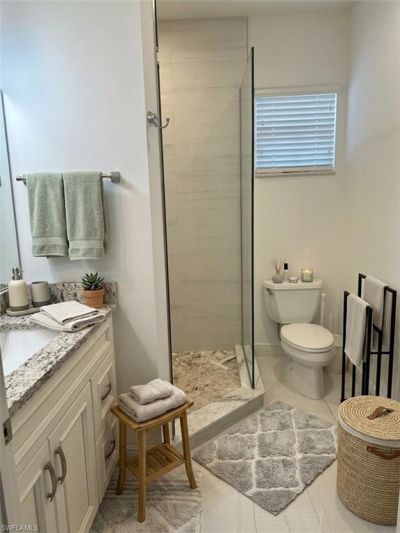562 Laguna Royale Blvd, Unit 604, Naples, FL 34119 Photo