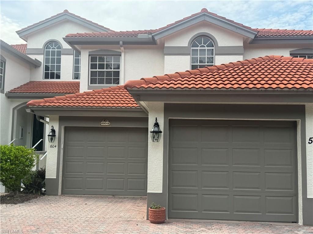 562 Laguna Royale Blvd, Unit 604, Naples, FL 34119 Photo
