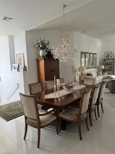 562 Laguna Royale Blvd, Unit 604, Naples, FL 34119 Photo