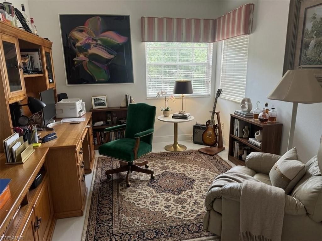 562 Laguna Royale Blvd, Unit 604, Naples, FL 34119 Photo