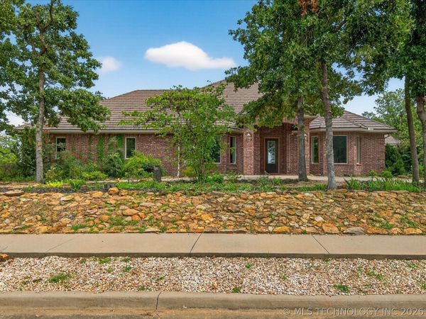 2628 Mountain Road , Bartlesville, OK 74003