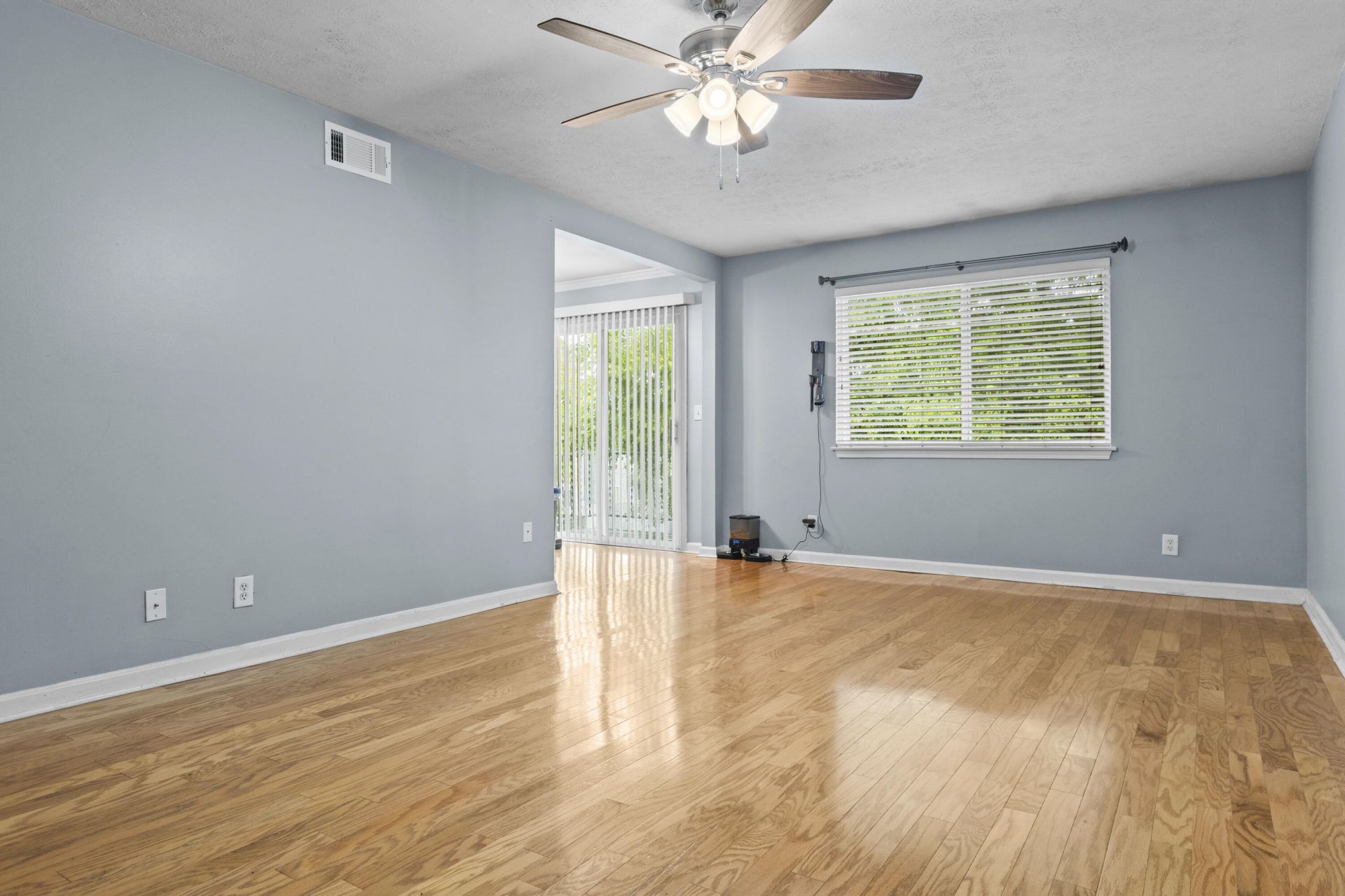 4410 Wisteria Landing Circle, Louisville, KY 40218