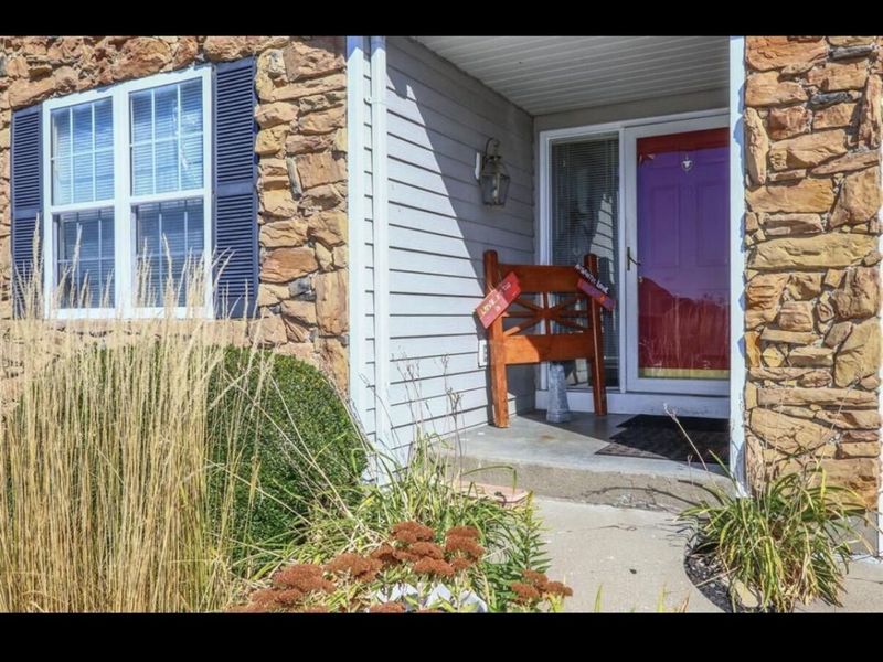 8484 Watersedge Drive, Florence, KY 41042 Photo 3