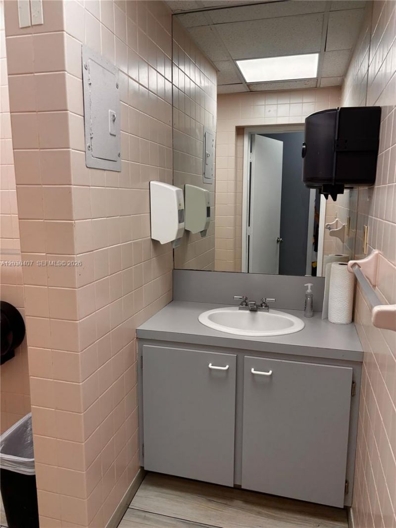 Please Call For Address, Oakland Park, FL 33311 Photo