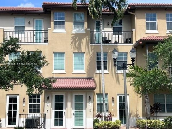 954 SW 147th Ave , Unit 2610, Pembroke Pines, FL 33027