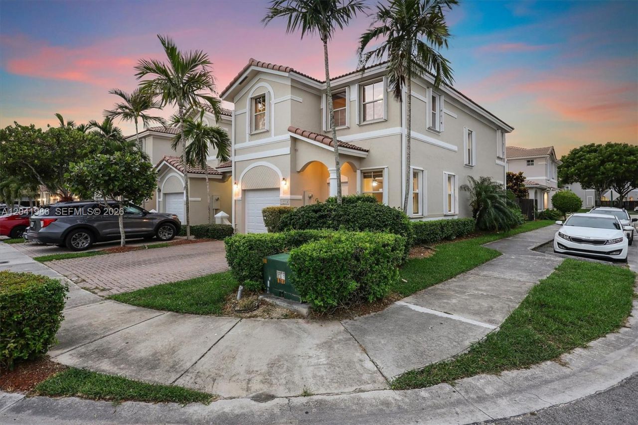 12334 SW 124th Path , Miami, FL 33186 Photo