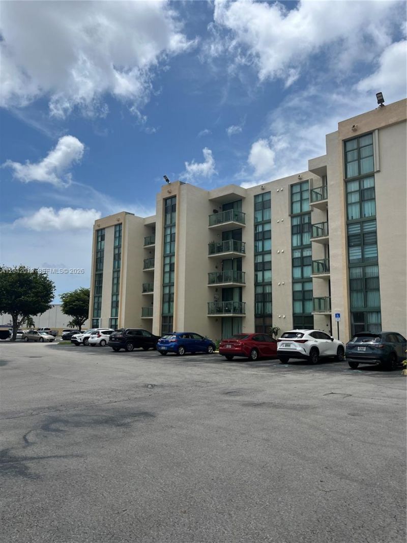 2055 SW 122nd Ave , Unit 321, Miami, FL 33175 Photo