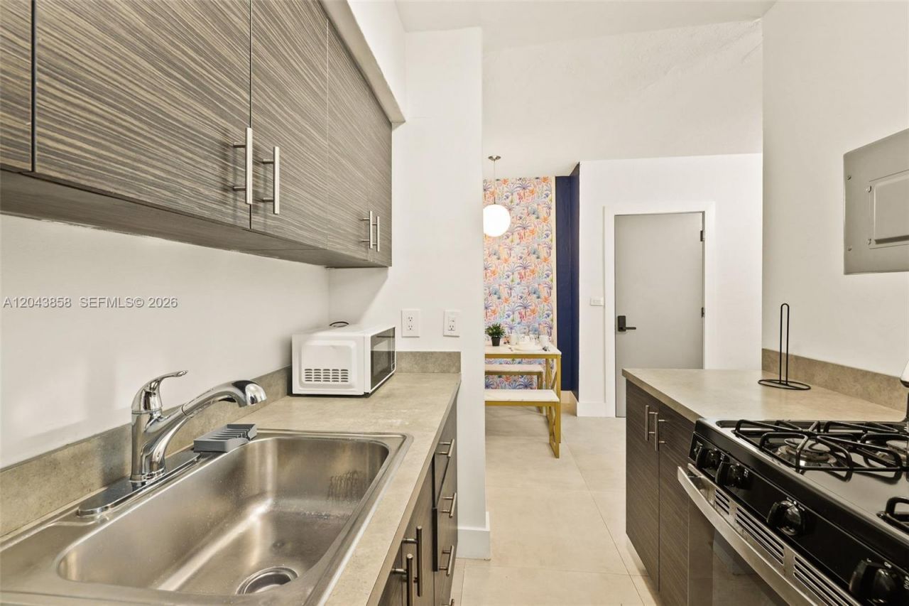 7340 Harding Ave , Unit 4, Miami Beach, FL 33141 Photo