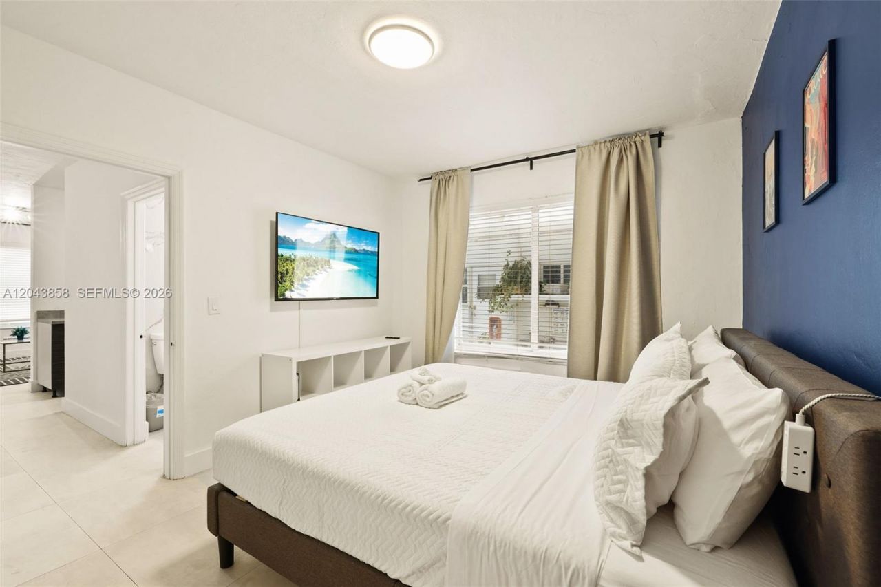 7340 Harding Ave , Unit 4, Miami Beach, FL 33141 Photo