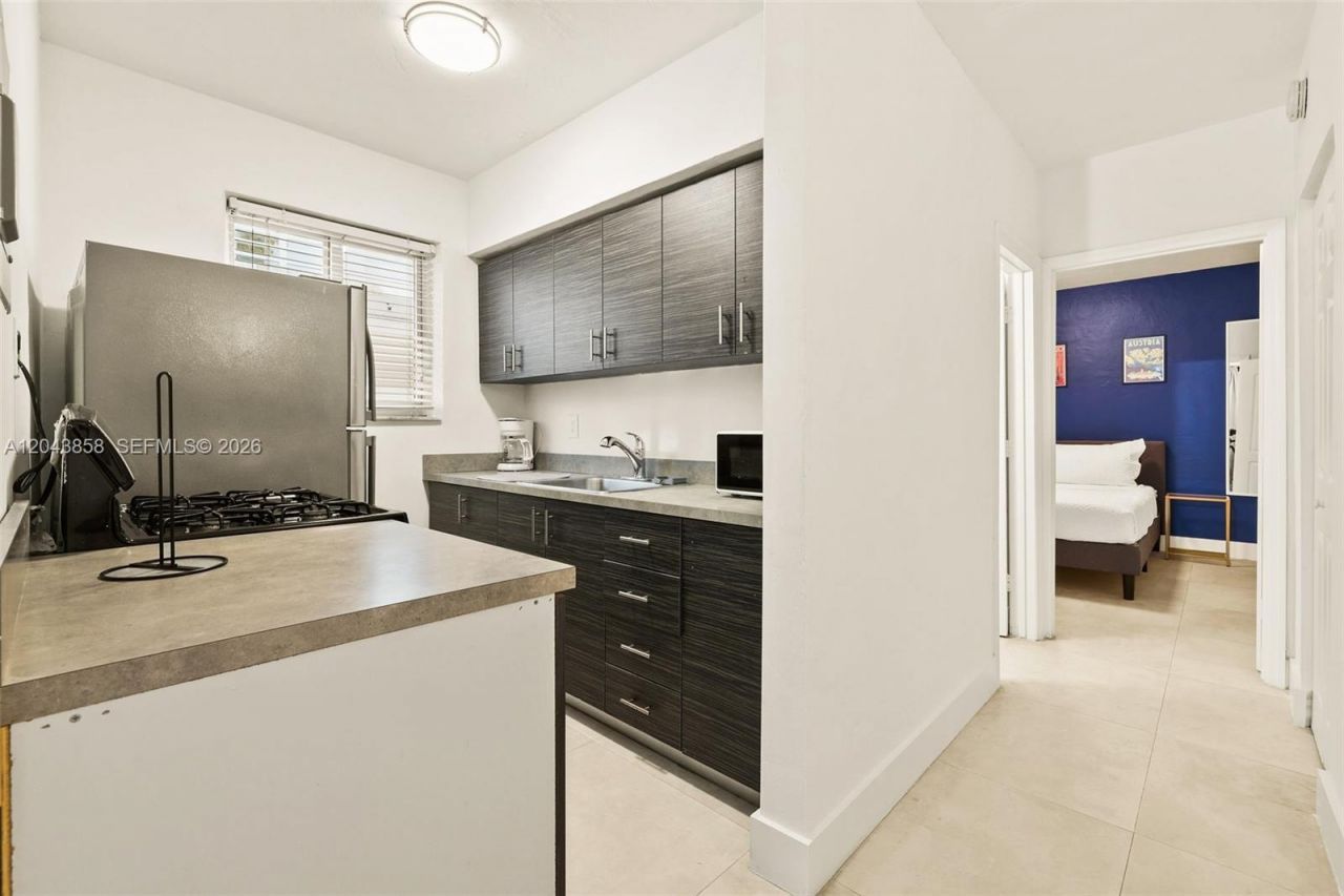 7340 Harding Ave , Unit 4, Miami Beach, FL 33141 Photo