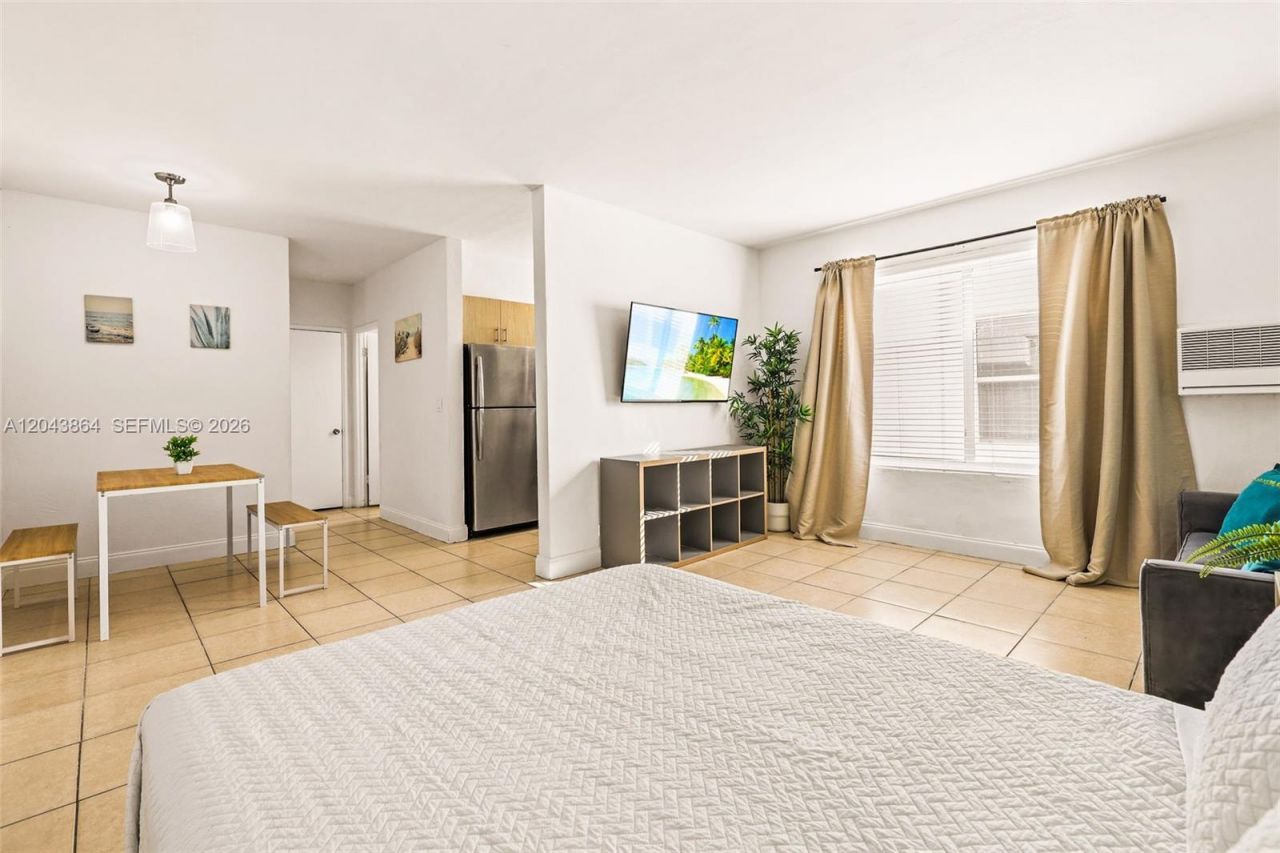 7340 Harding Ave , Unit 16, Miami Beach, FL 33141 Photo